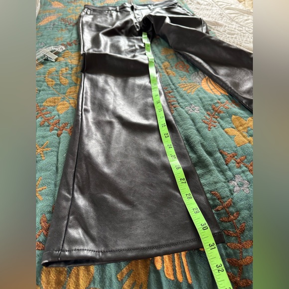 Black leather baby boot pants from Gap - Picture 6 of 7